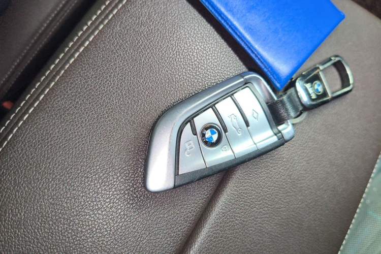 Used BMW 5 Series 2020 525Li Luxury Package Vehicle Key