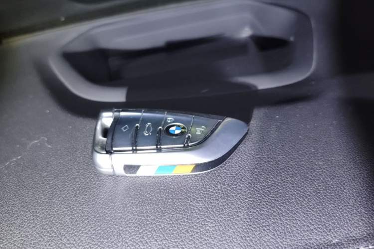 Used BMW 5 Series 2020 530Li Luxury Edition M Sport Package Vehicle Key