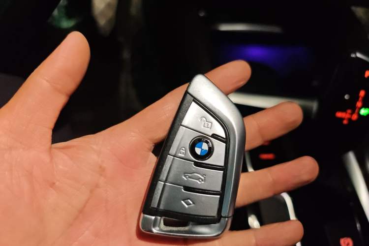 Used BMW 5 Series 2020 525Li Luxury Package Vehicle Key