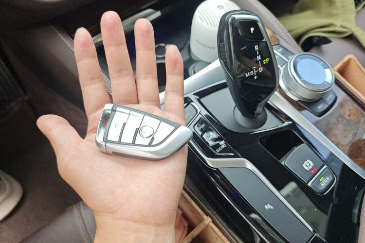 Used BMW 5 Series 2020 525Li Luxury Package Vehicle Key