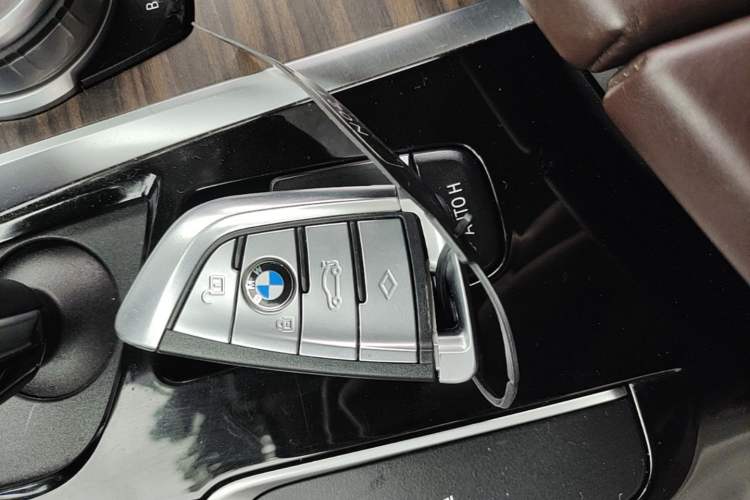 Used BMW 5 Series 2020 530Li Leading Edition Luxury Package Vehicle Key