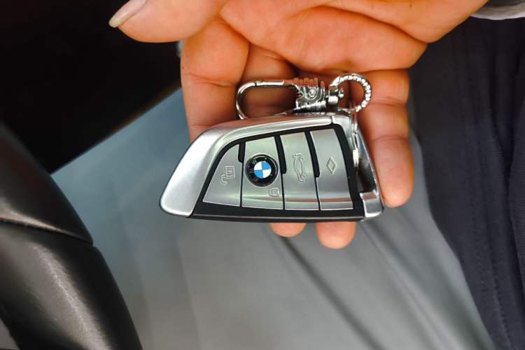 Used BMW 5 Series 2020 530Li Executive Luxury Package Vehicle Key