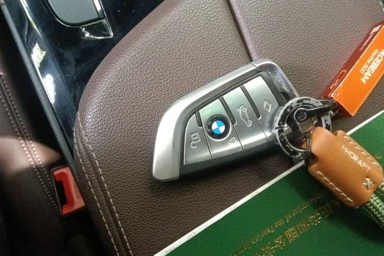 Used BMW 5 Series 2020 525Li M Sport Package Vehicle Key