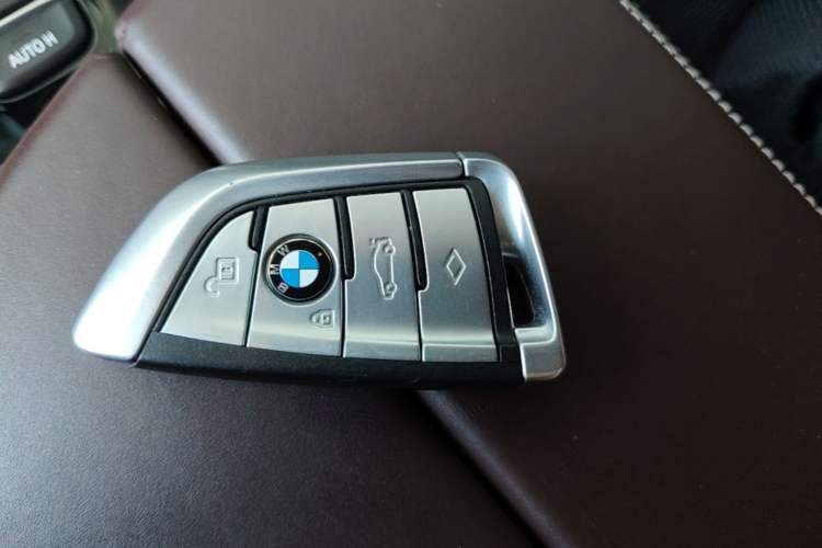 Used BMW 5 Series 2020 530Li Leading Edition Luxury Package Vehicle Key