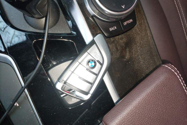 Used BMW 5 Series 2020 525Li M Sport Package Vehicle Key