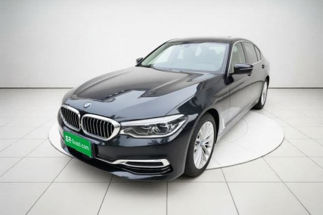 Ojetý BMW 5 Series 2020 530Li Luxury Edition Premium Package