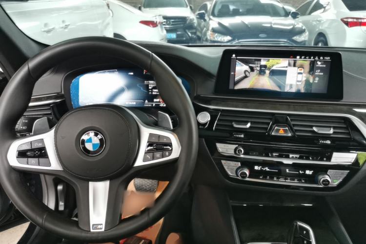 Used BMW 5 Series 2020 530Li Leading Model M Sport Package Center Console
