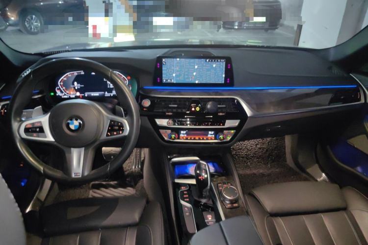 Used BMW 5 Series 2020 530Li Executive M Sport Package Center Console