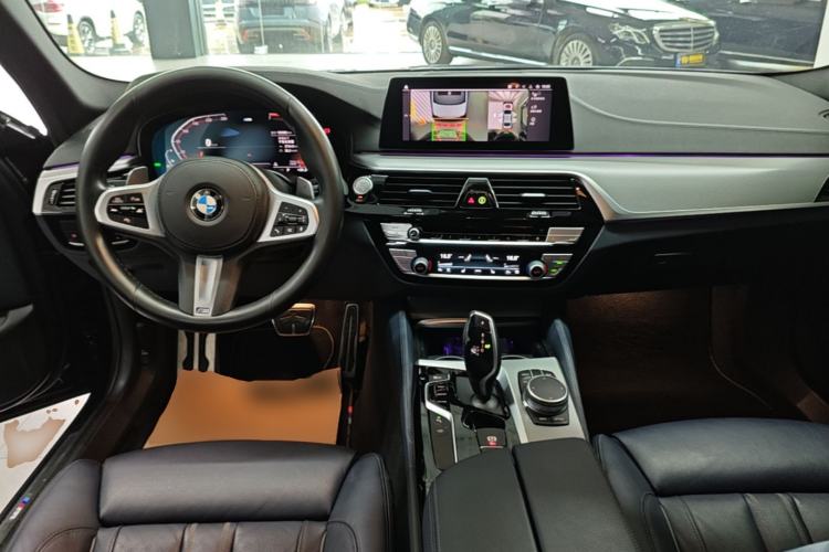 Used BMW 5 Series 2020 530i Sport Line M Sport Package Center Console