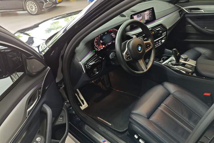 Used BMW 5 Series 2020 530i Sport Line M Sport Package Driver Seat