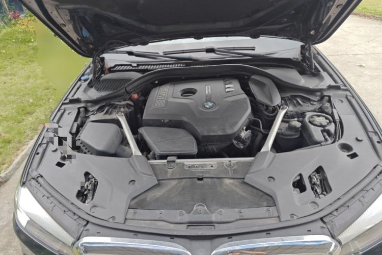Used BMW 5 Series 2020 525Li M Sport Package Engine Bay