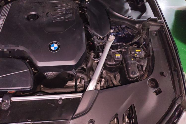 Used BMW 5 Series 2020 530i Sport Line M Sport Package Engine Bay Left