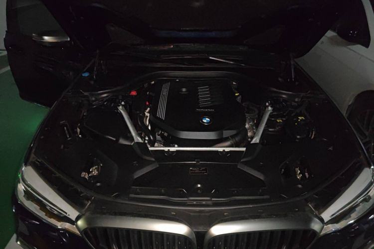 Used BMW 5 Series 2020 540i Sport Line M Sport Package Engine Bay