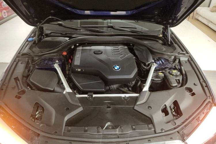Used BMW 5 Series 2020 530i M Sport Package Engine Bay