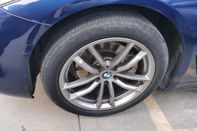 Used BMW 5 Series 2020 525i M Sport Package Exterior 4