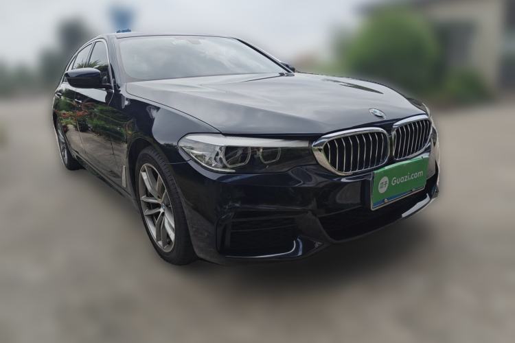 Used BMW 5 Series 2020 525Li M Sport Package Front Right 45 Deg