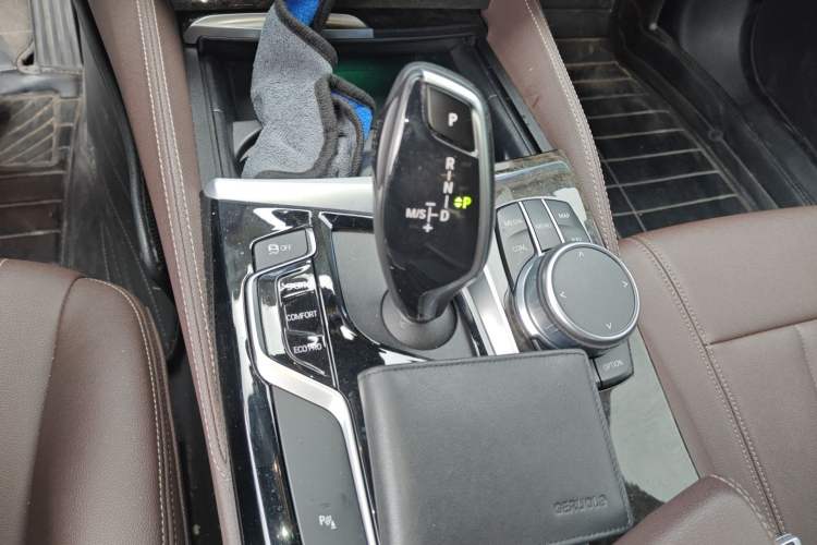 Used BMW 5 Series 2020 525Li M Sport Package Gear Lever