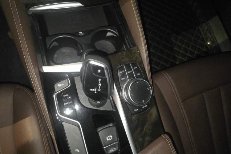 Used BMW 5 Series 2020 525Li M Sport Package Gear Lever