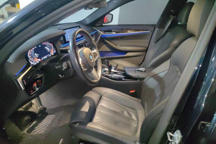 Used BMW 5 Series 2020 530Li Executive M Sport Package Left Front Seat