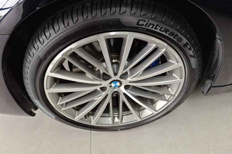 Used BMW 5 Series 2020 530i Sport Line M Sport Package Left Front Wheel Hub