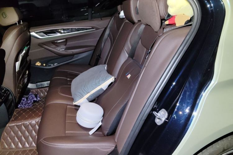 Used BMW 5 Series 2020 525Li M Sport Package Left Rear Seat