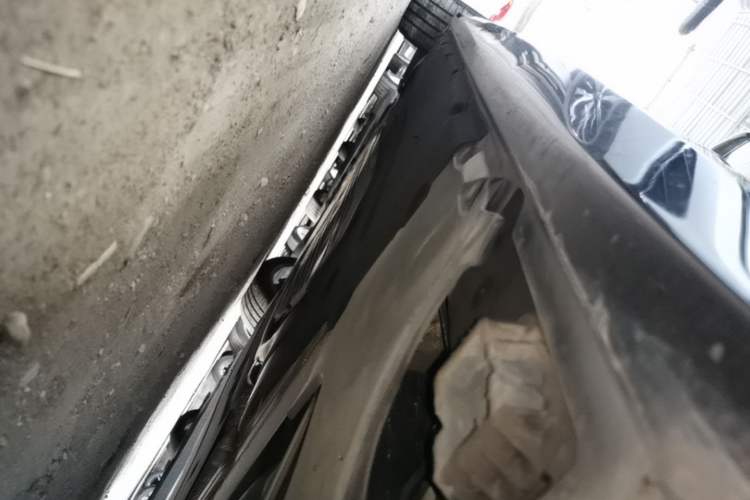 Used BMW 5 Series 2020 530Li Leading Model M Sport Package Left Side Sill