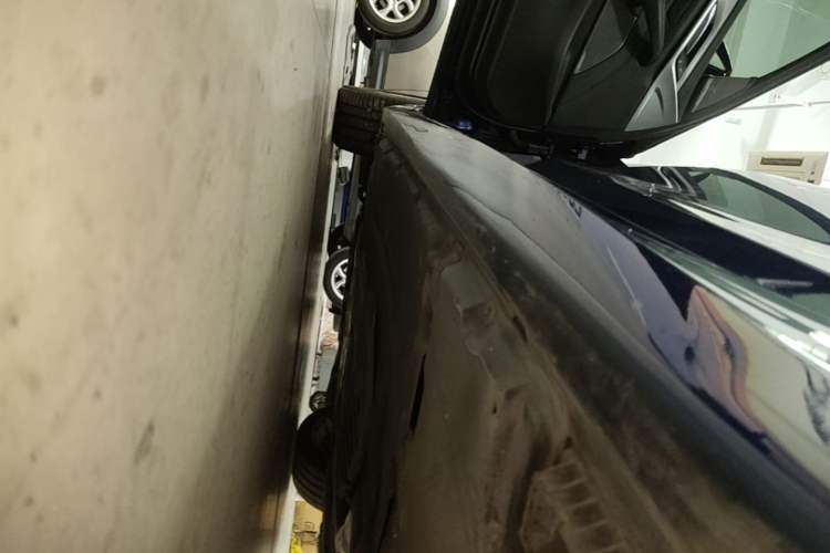 Used BMW 5 Series 2020 530i M Sport Package Left Side Sill