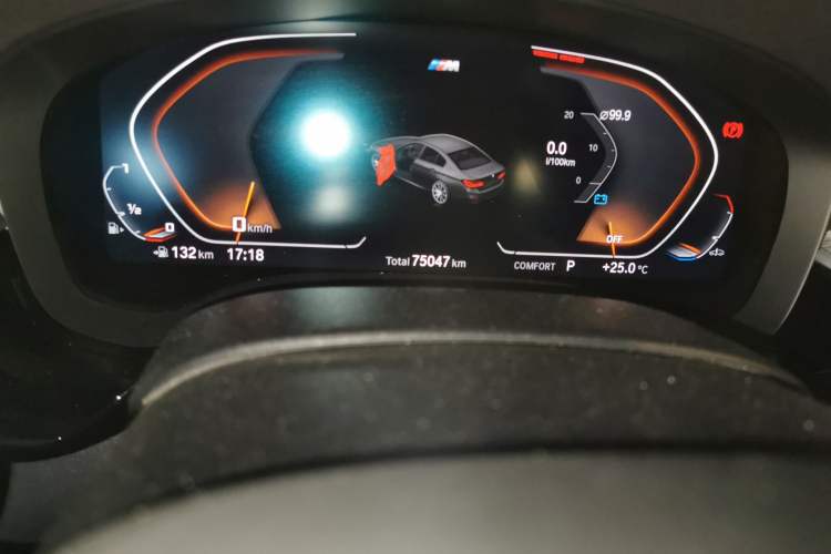Used BMW 5 Series 2020 540i Sport Line M Sport Package Odometer Close Up