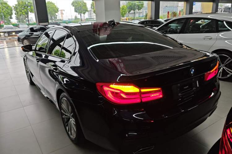 Used BMW 5 Series 2020 530i Sport Line M Sport Package Rear Left 45 Deg