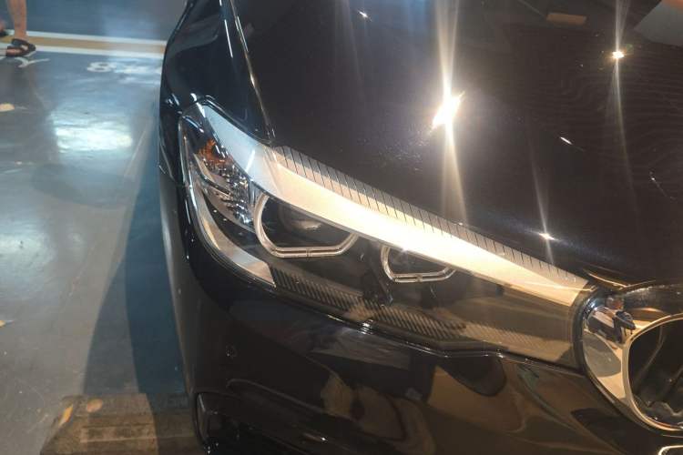 Used BMW 5 Series 2020 525Li M Sport Package Right Front Headlight