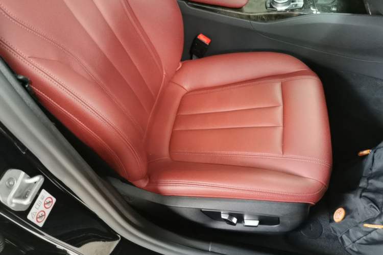 Used BMW 5 Series 2020 530Li Leading Model M Sport Package Right Front Seat