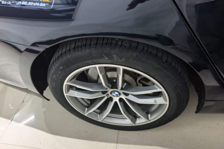 Used BMW 5 Series 2020 525Li M Sport Package Right Rear Wheel Hub