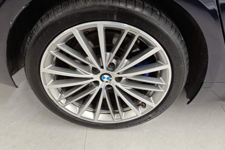 Used BMW 5 Series 2020 530i Sport Line M Sport Package Right Rear Wheel Hub
