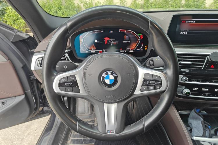 Used BMW 5 Series 2020 525Li M Sport Package Steering Wheel