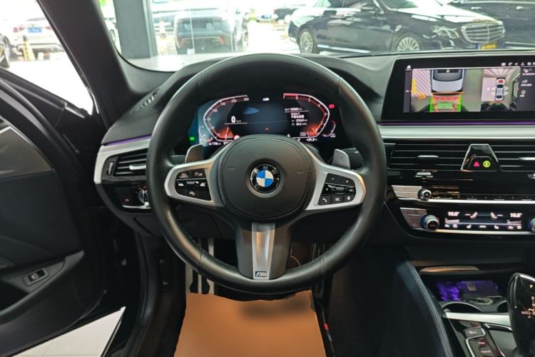 Used BMW 5 Series 2020 530i Sport Line M Sport Package Steering Wheel