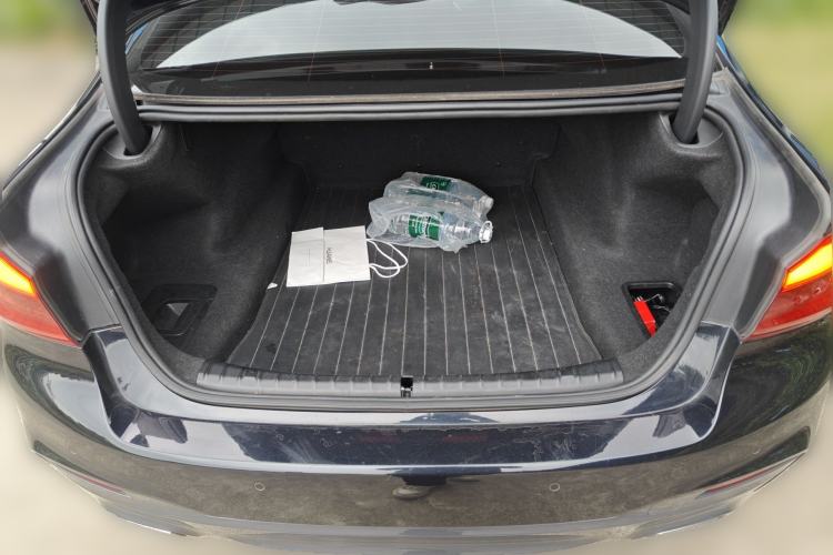 Used BMW 5 Series 2020 525Li M Sport Package Trunk