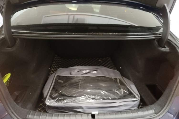 Used BMW 5 Series 2020 530i M Sport Package Trunk