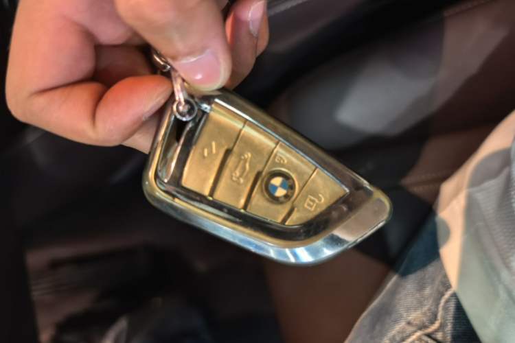 Used BMW 5 Series 2020 525Li M Sport Package Vehicle Key