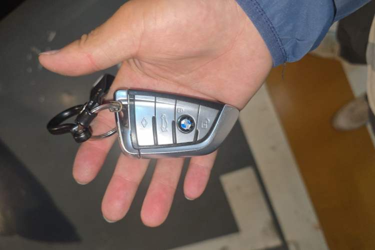 Used BMW 5 Series 2020 525Li M Sport Package Vehicle Key