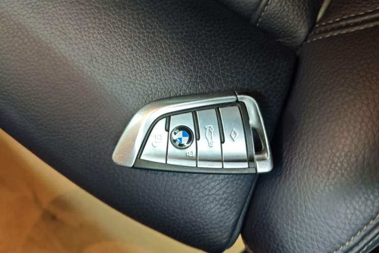 Used BMW 5 Series 2020 530i Sport Line M Sport Package Vehicle Key