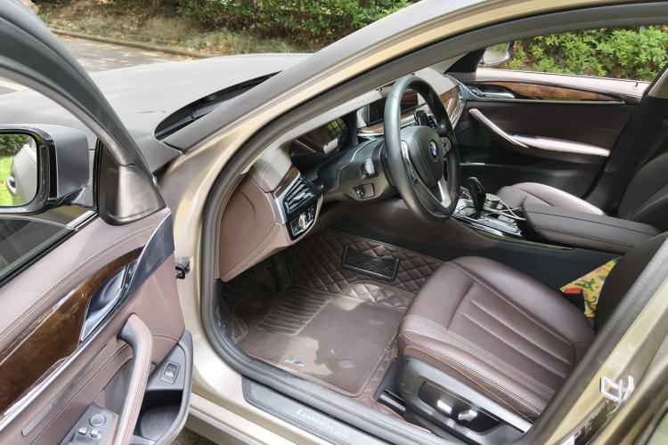Used BMW 5 Series 2020 525Li Luxury Package Driver Seat
