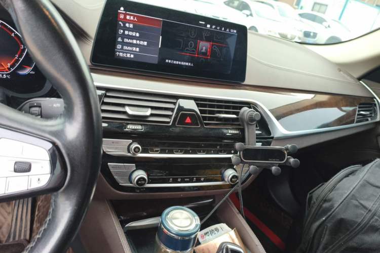 Used BMW 5 Series 2020 525Li Luxury Package Audio And AC Panel