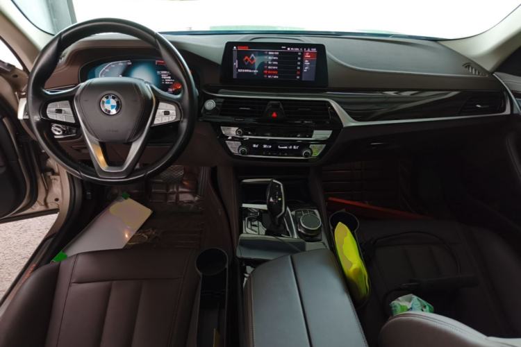 Used BMW 5 Series 2020 525Li Luxury Package Center Console