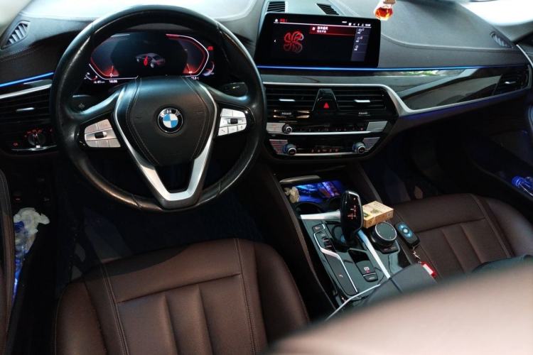 Used BMW 5 Series 2020 525Li Luxury Package Center Console