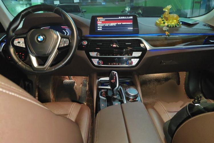Used BMW 5 Series 2020 525Li Luxury Package Center Console
