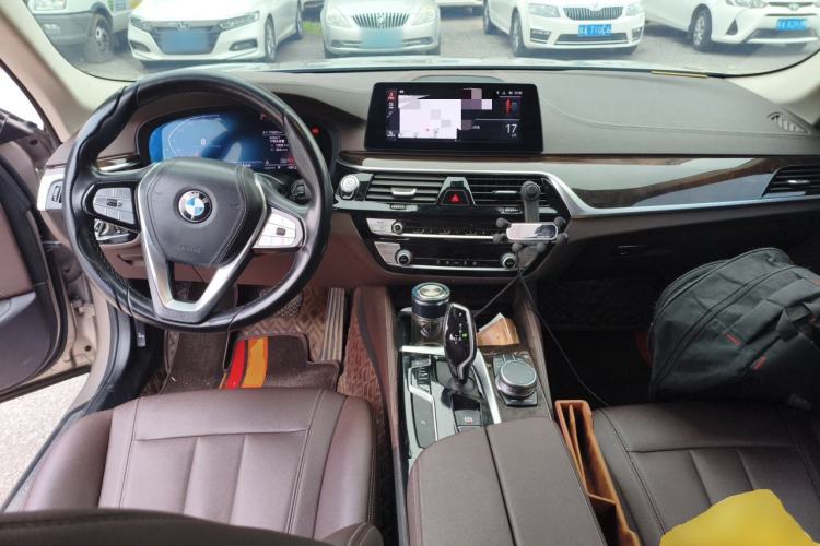 Used BMW 5 Series 2020 525Li Luxury Package Center Console