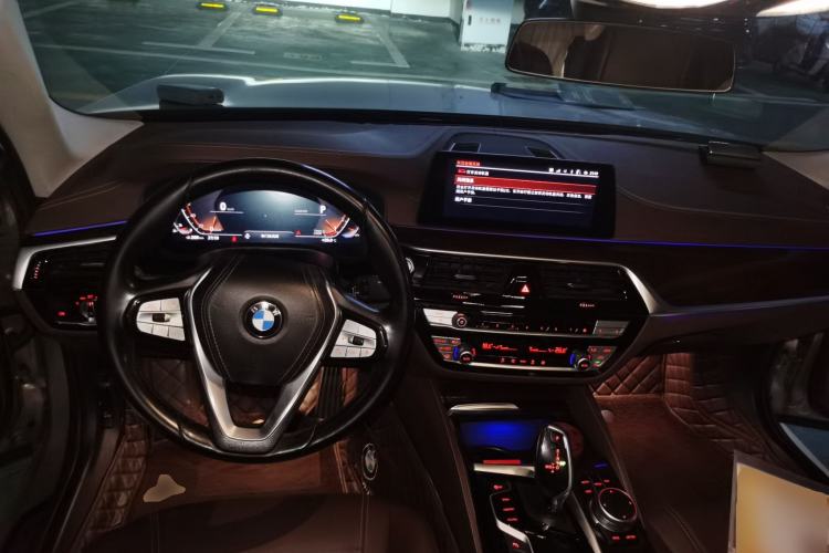 Used BMW 5 Series 2020 525Li Luxury Package Center Console