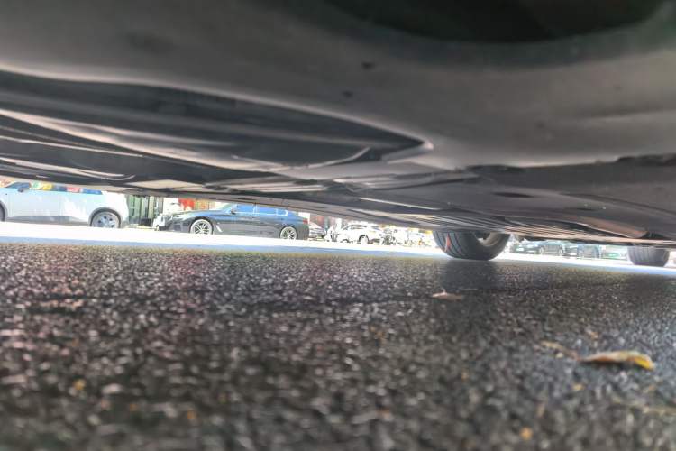 Used BMW 5 Series 2020 530Li Luxury Edition Premium Package Chassis Rear Right