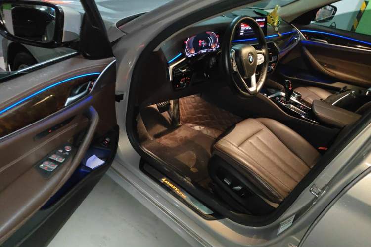 Used BMW 5 Series 2020 525Li Luxury Package Driver Seat