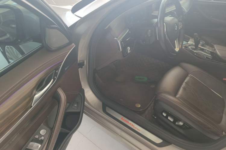 Used BMW 5 Series 2020 530Li Luxury Edition Premium Package Driver Seat